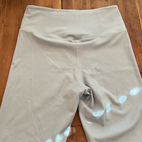 Girlfriend Collective Teal Biker Shorts size Large - Picture 3 of 6